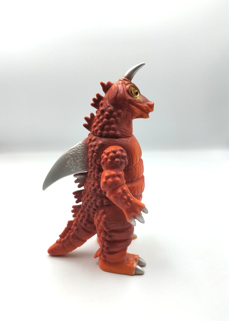 Not selectable Soft Vinyl Red Giras