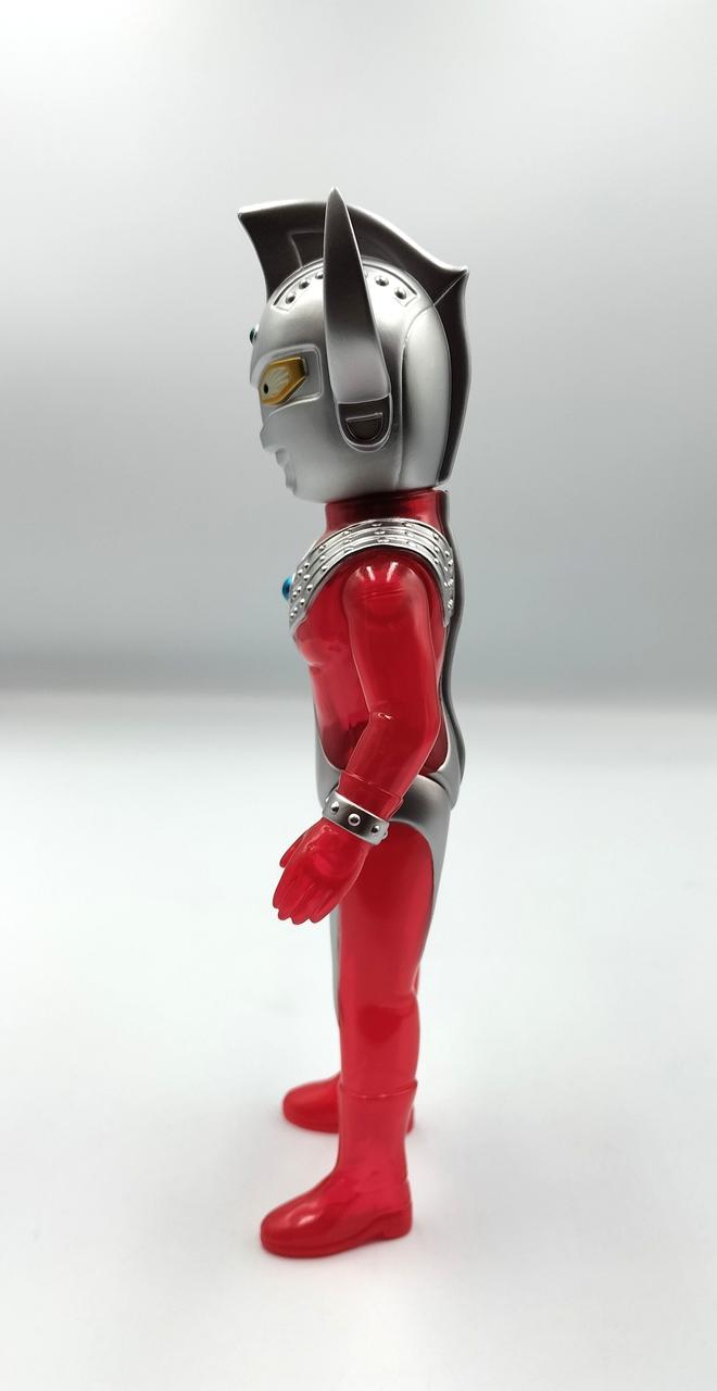 Medicom Toy Soft Vinyl Figure Ultraman Taro - Medicom Toy Banzai Hobby