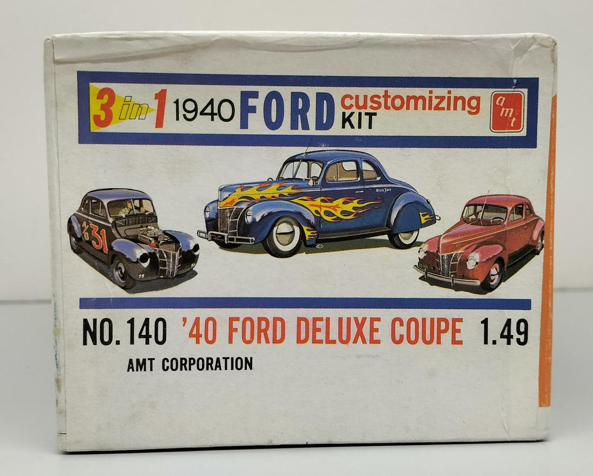 AMT 1/25 1940 FORD CUSTOMIZING KIT 40 FORD DELUXE COUPE - Banzai Thrifting | BanzaiHobby