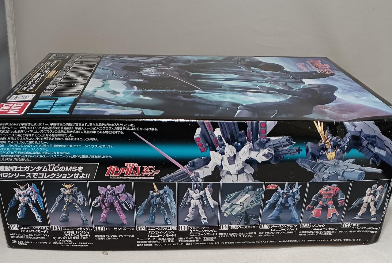 BANDAI RX-0 Full Armor Unicorn Gundam (Einhyrningshamur 1/144 HGUC