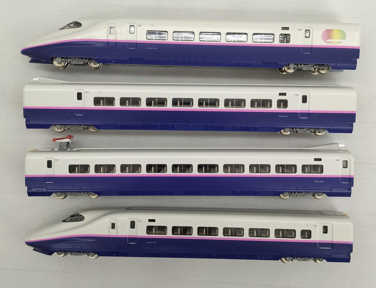 KATO E2 Series 1000 Tohoku Shinkansen Hayate 10-278 / 10-279