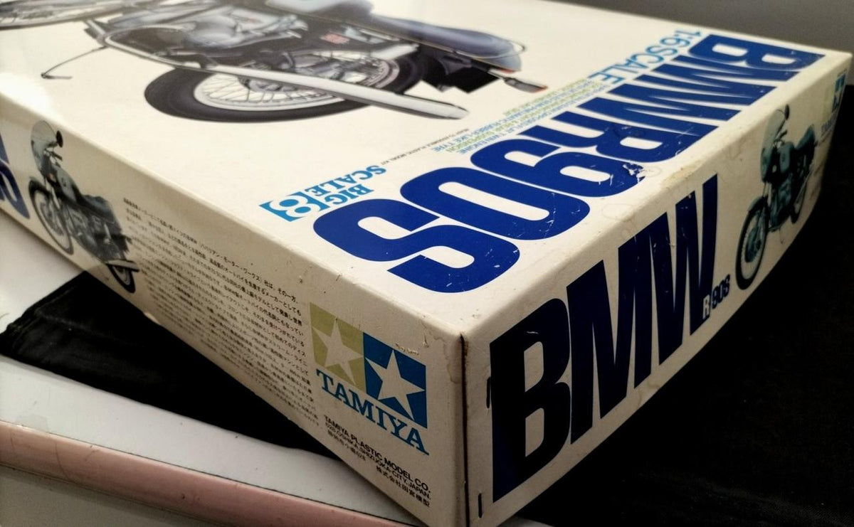 TAMIYA 1/6 BMW R90S Motorcycle Series No.8 - Banzai Thrifting | BanzaiHobby