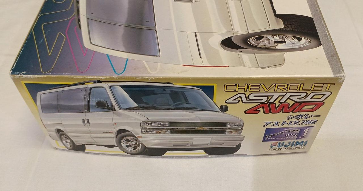 FUJIMI Chevrolet Astro LT4WD 1/24 - Banzai Thrifting | BanzaiHobby