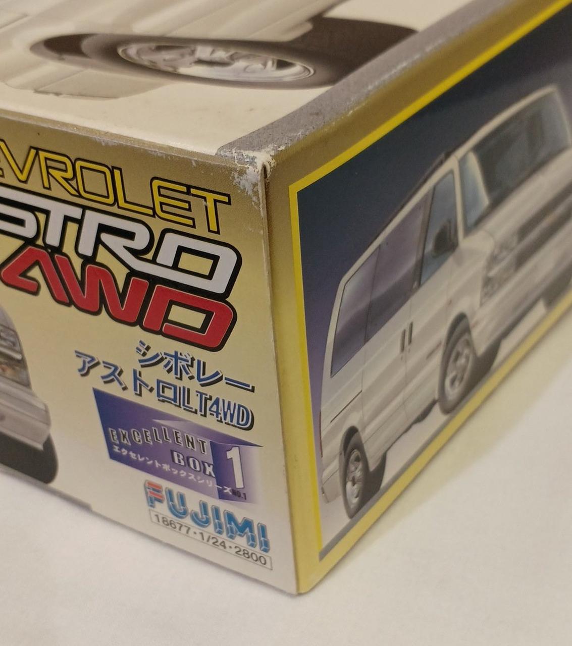 FUJIMI Chevrolet Astro LT4WD 1/24 - Banzai Thrifting | BanzaiHobby