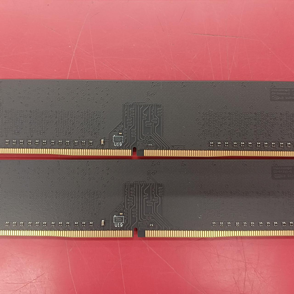 PANRAM Desktop Memory 2-Disc Set D4U2666PS-4GC19