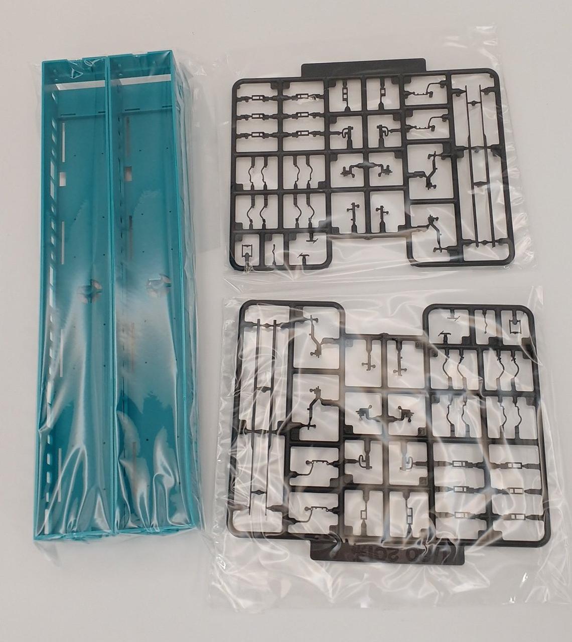 PLUM MOA 1/80 SCALE PLASTIC KIT 201 Series DC Lead Car 2-Car Kit Kuha 201 & Kuha 200 Included