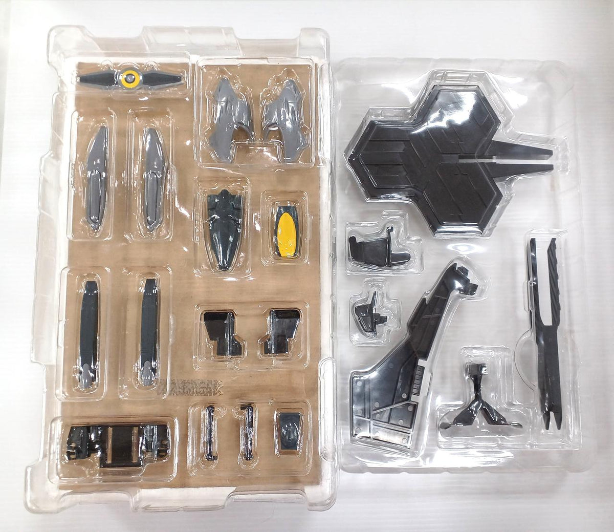 BANDAI DX Chogokin VF-25S Armored Messiah Valkyrie (Ozma Lee's Unit)