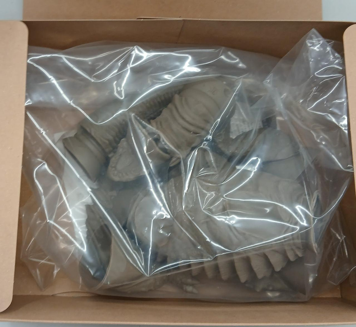 Kaiyodo Soft Vinyl Assembly Kid Ultraman Neronga - Banzai Thrifting | BanzaiHobby
