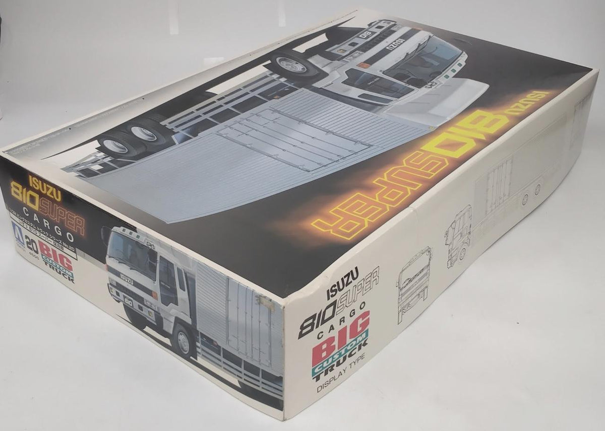 Aoshima Bunka Kyozai Co., Ltd. Plastic Model Isuzu 810 Super Cooler Truck