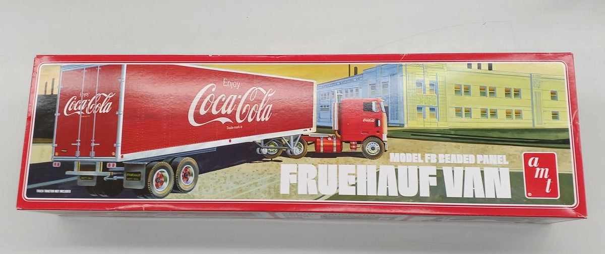 AMT Plastic Model Full Half Beaded Van Semi-trailer (Coca-Cola)