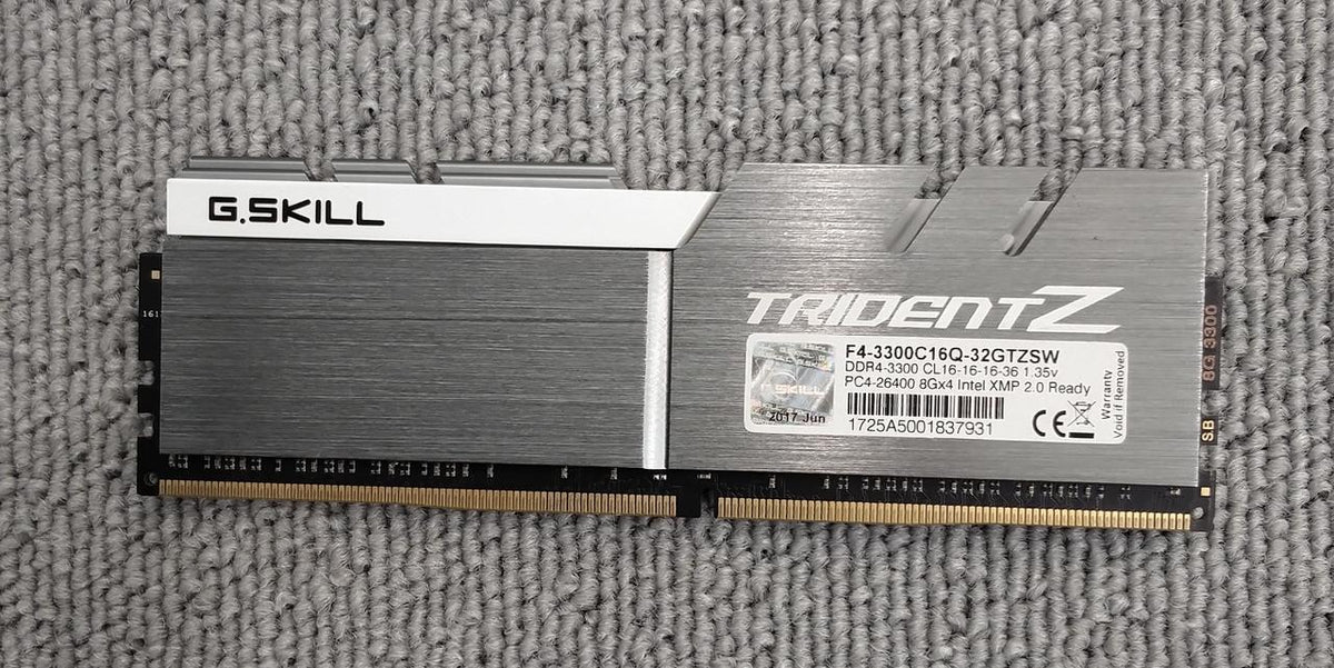 G.SKILL Memory F4-3300C16Q-32GTZSW