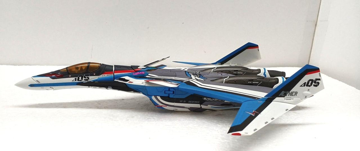 BANDAI DX Chogokin VF-31J Hayate Machine