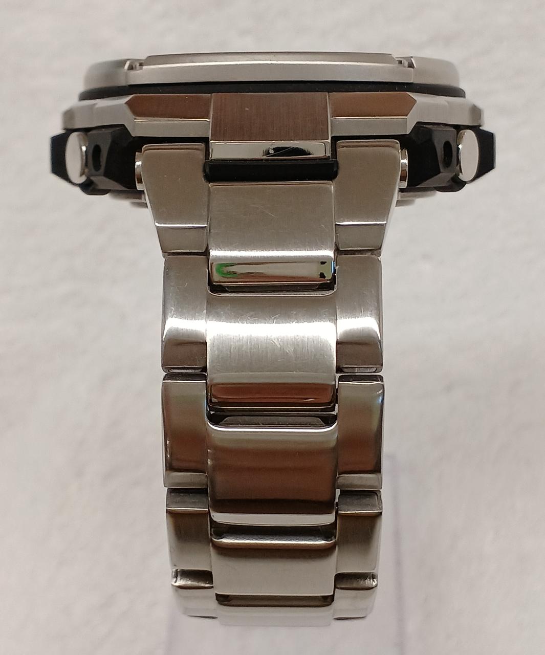 CASIO G-SHOCK GST-W110D – BanzaiHobby