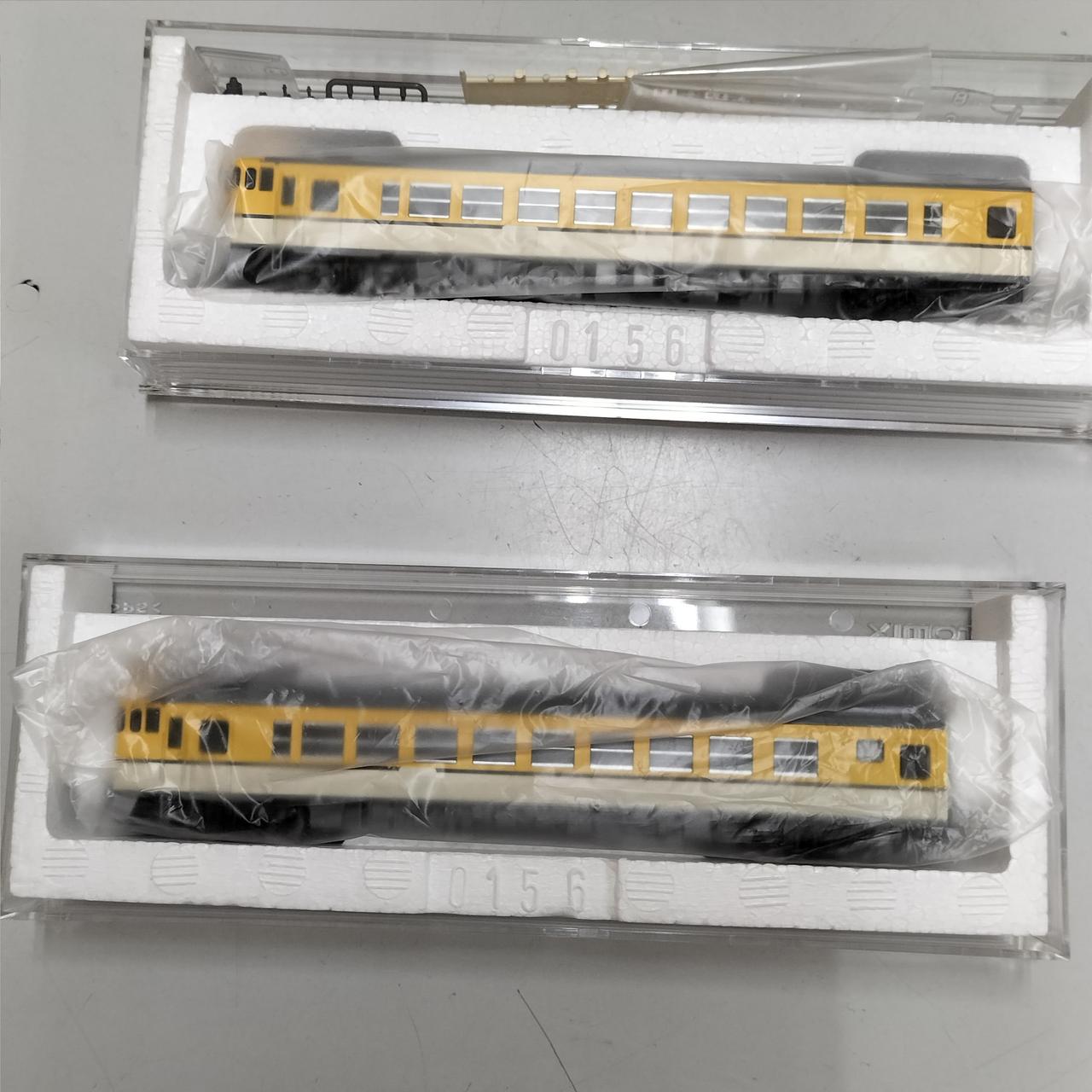 TOMIX KiHa 47-0 Diesel Car Hiroshima Color 2-Color Set 98070
