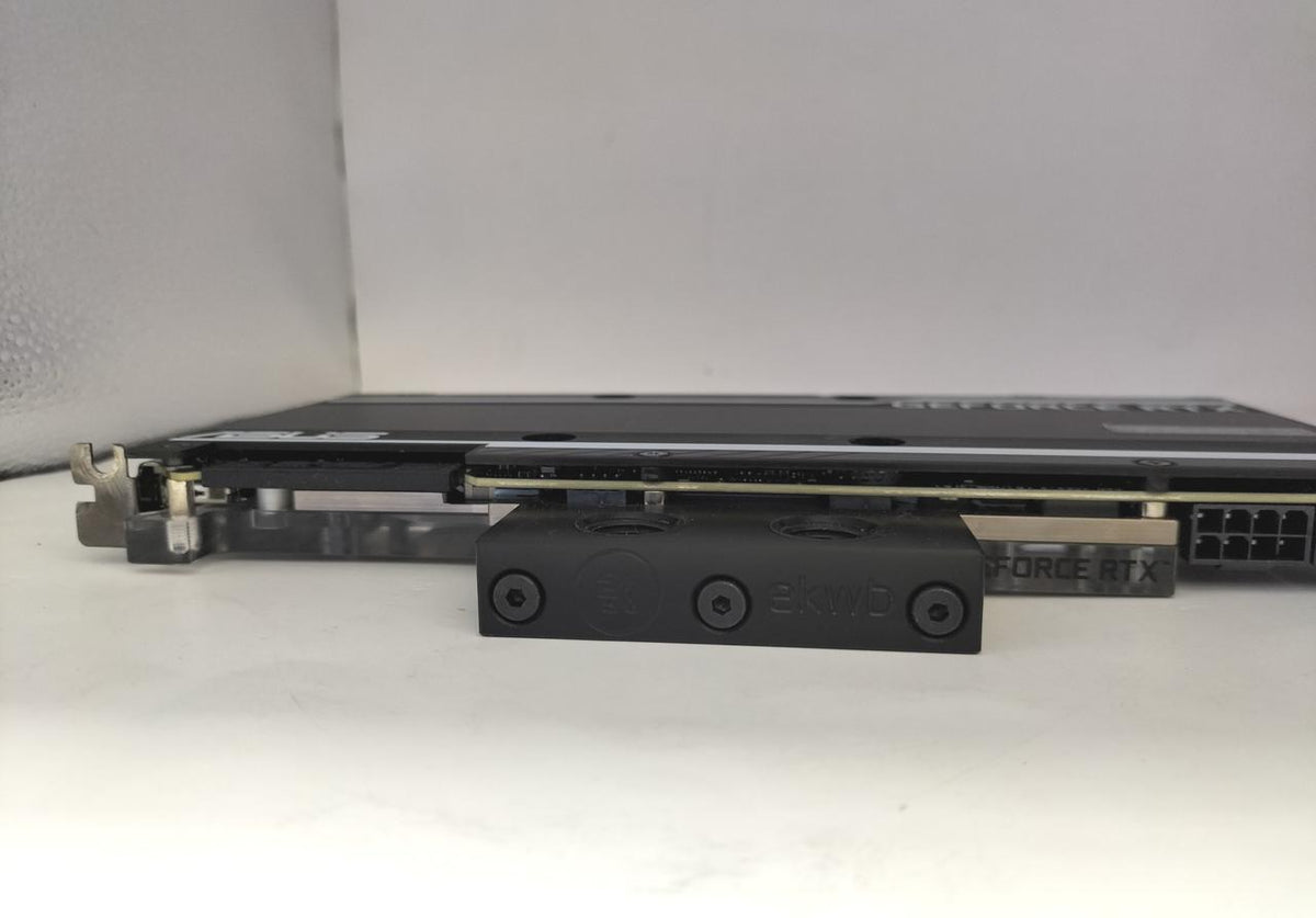 ASUS Graphics Board: RTX3090-24G-EK