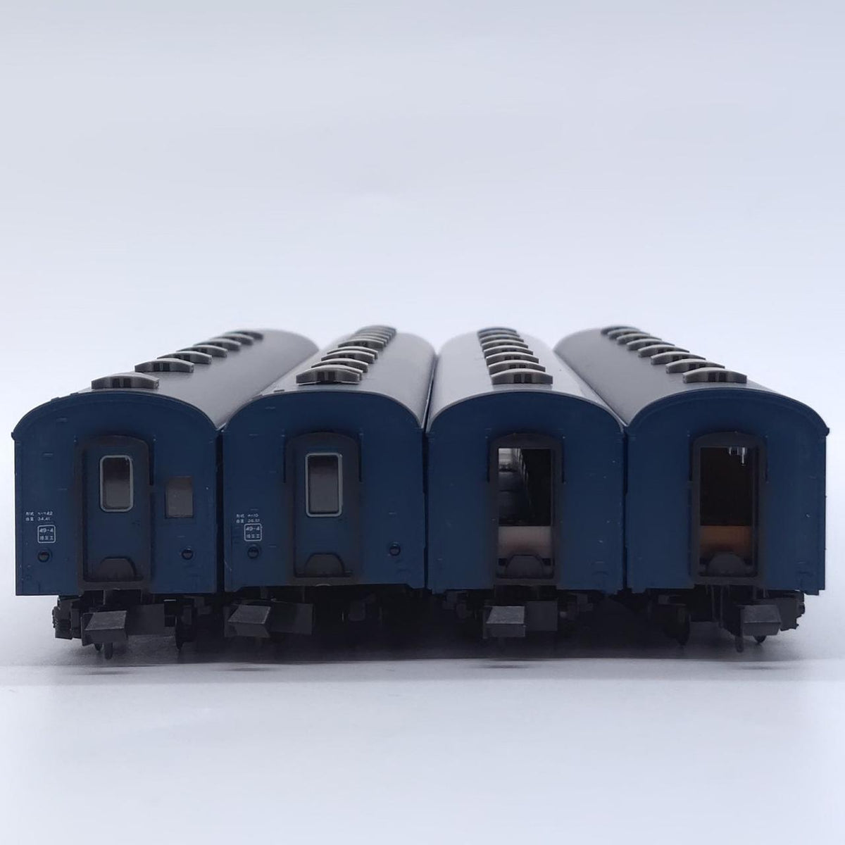 KATO N Gauge Old Model Passenger Cars 4-Car Set (Blue) - Banzai Thrifting | BanzaiHobby