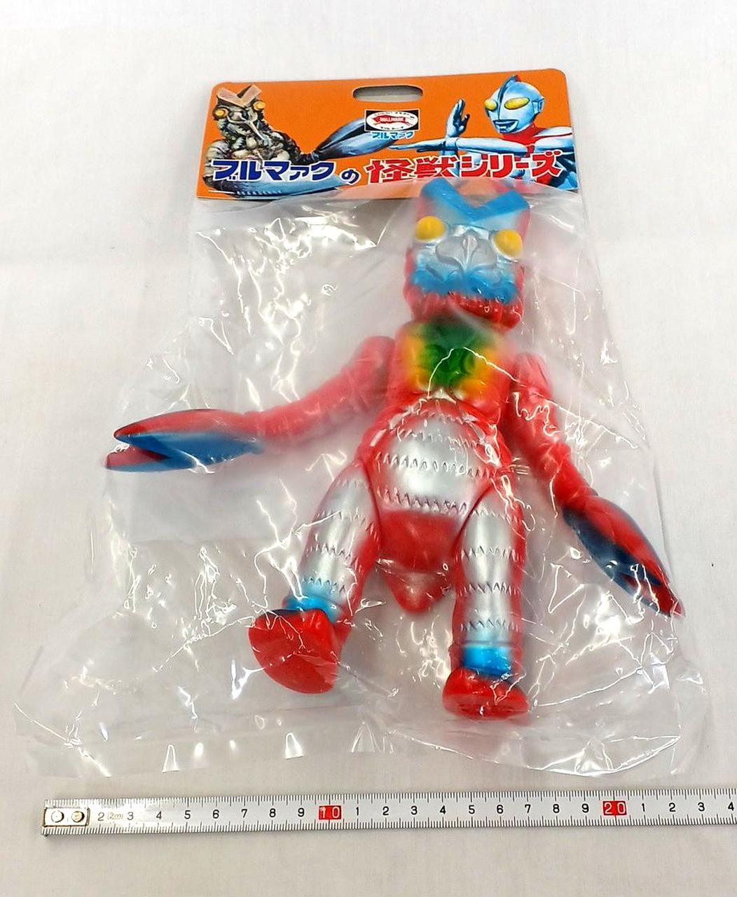 BULLMARK Soft Vinyl Baltan Alien Red