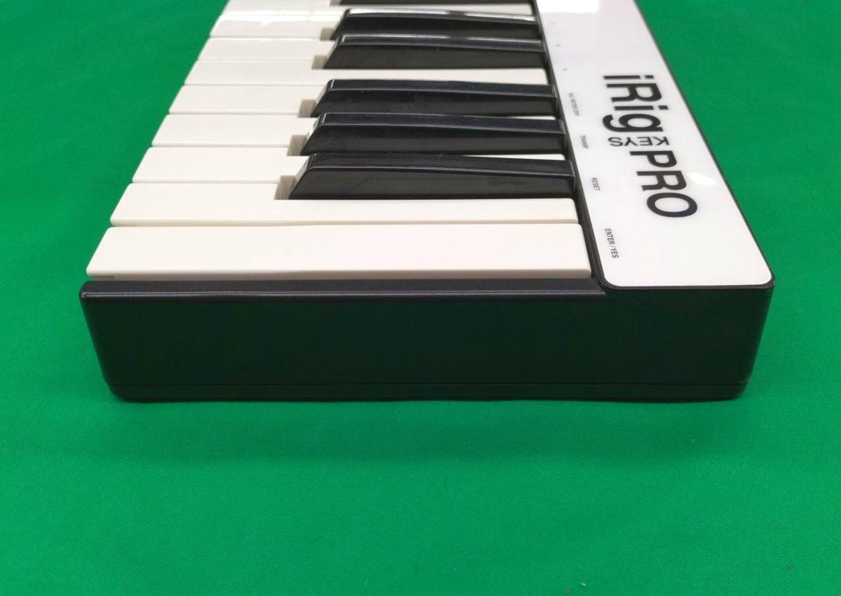 IK MULTIMEDIA MIDI Keyboard IRIG KEYS PRO
