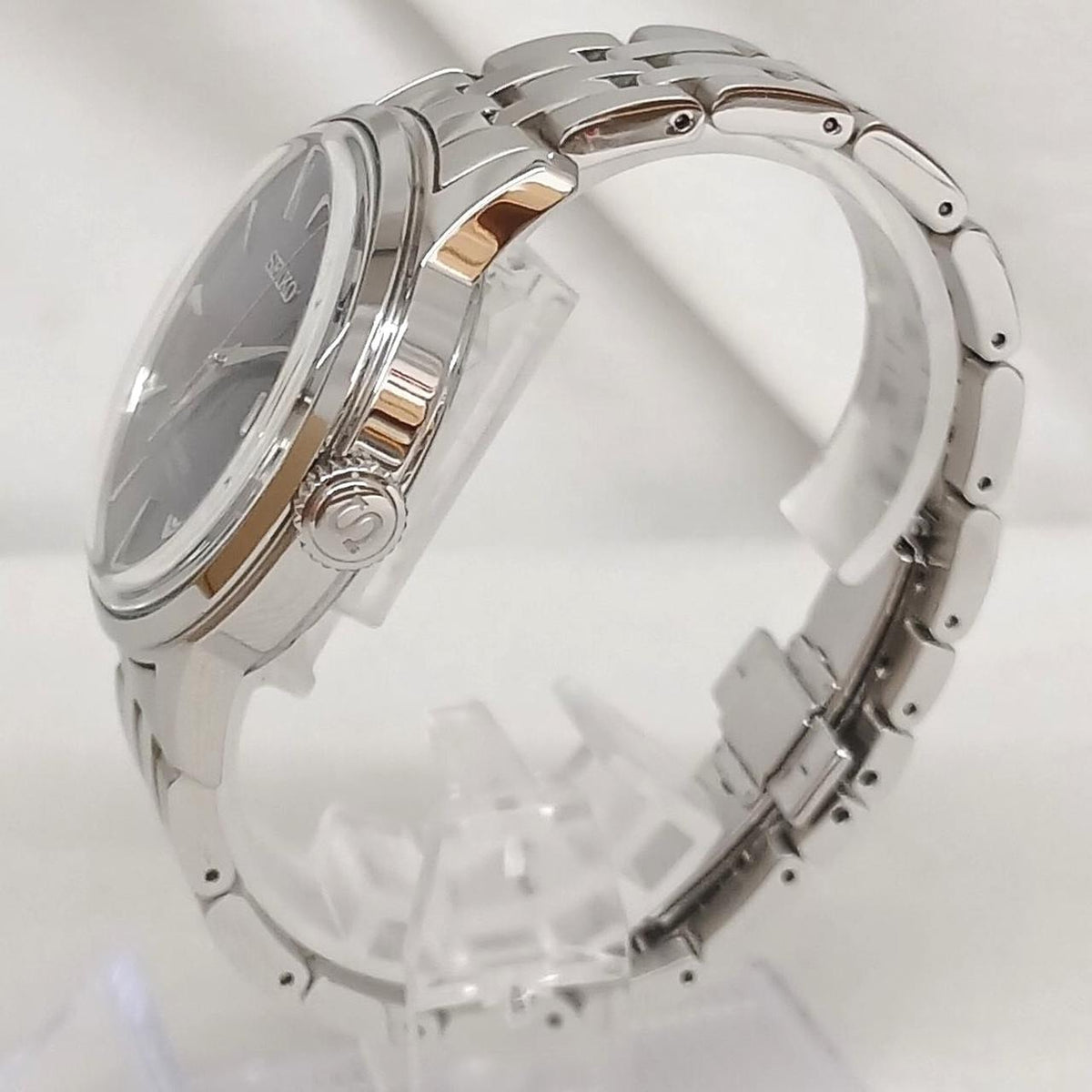 SEIKO PRESAGE AUTOMATIC 4R35-01T0
