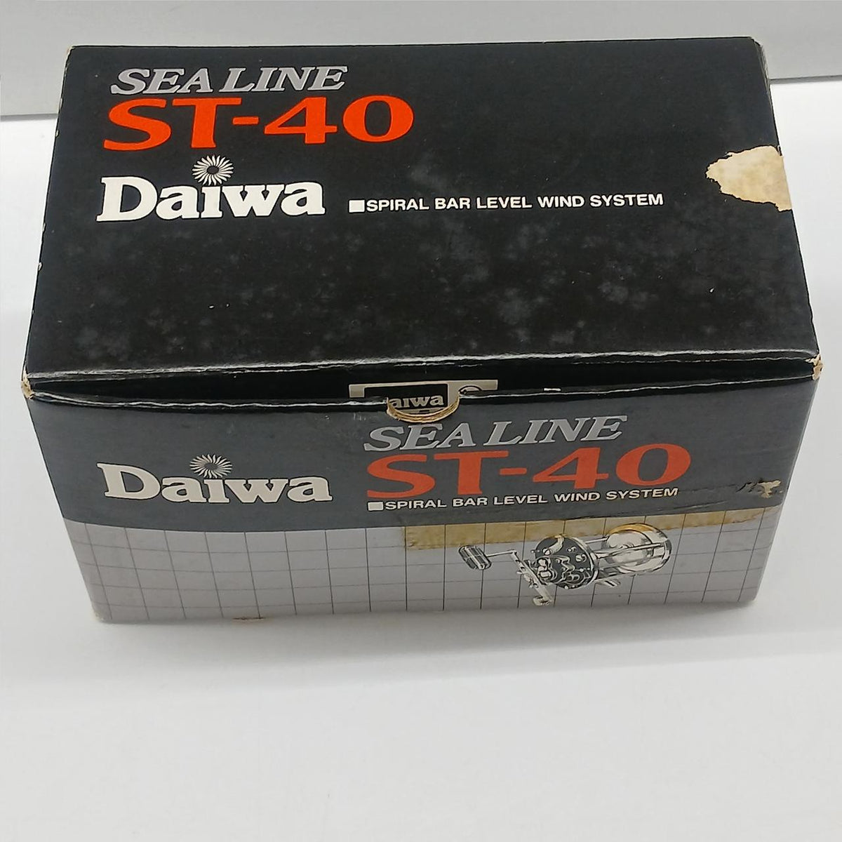 DAIWA Double-Axle Reel SEALINE ST-40