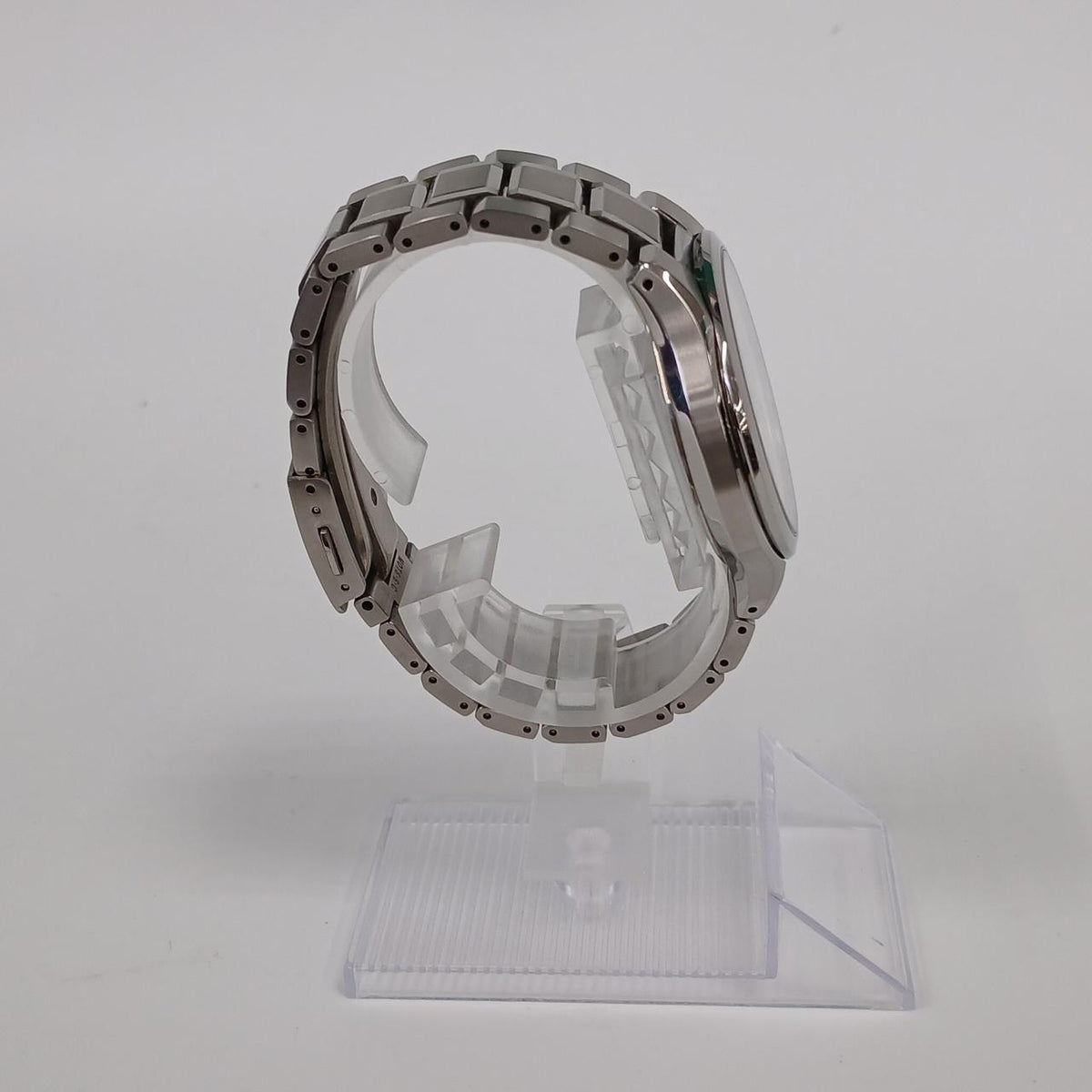 SEIKO Solar Radio-Controlled Wristwatch 7B24-0AX0