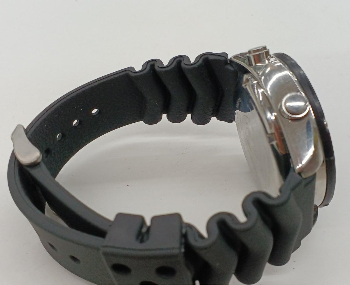 SEIKO Scuba Watch M705-5A00