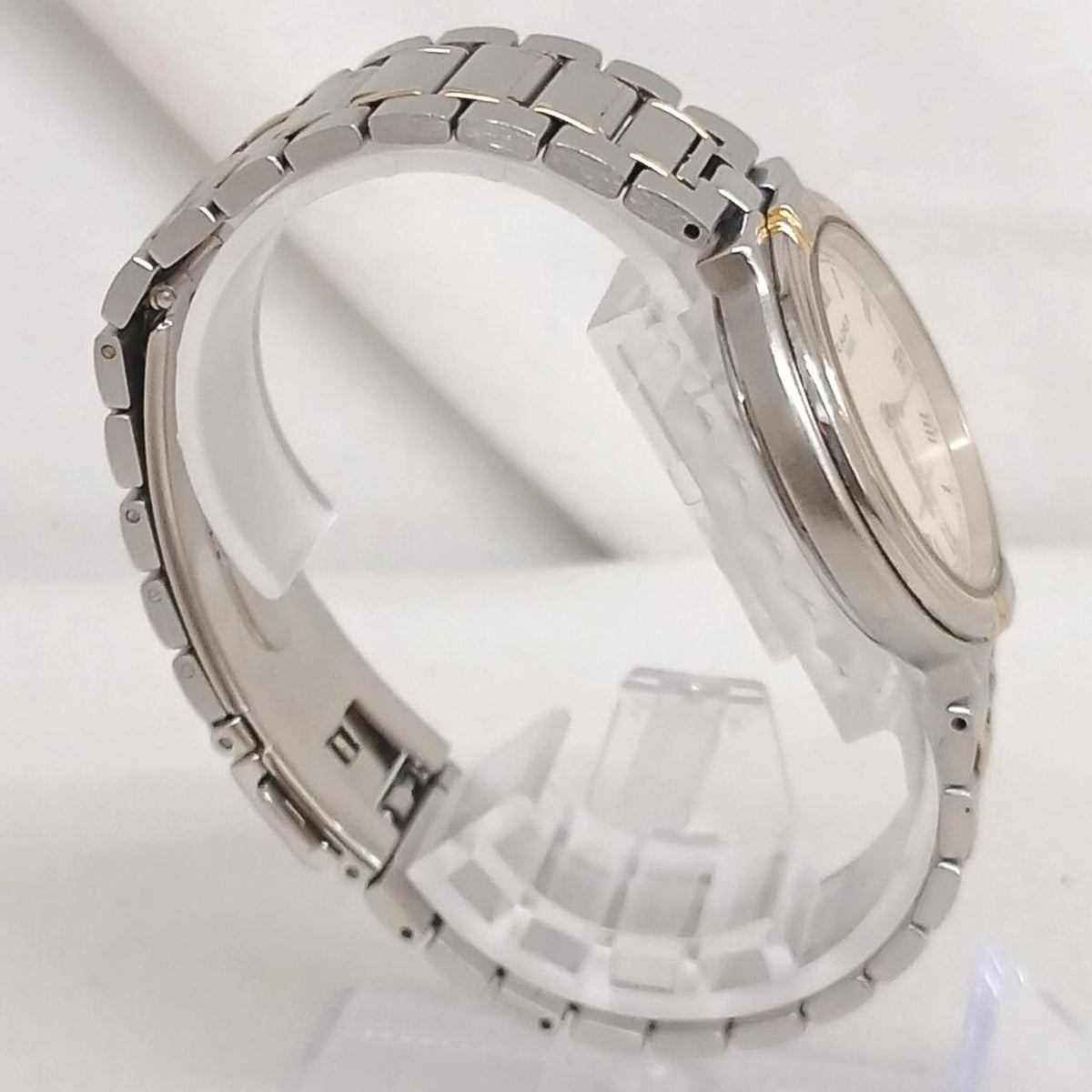 SEIKO Quartz Analog Wristwatch 5P31-6C40