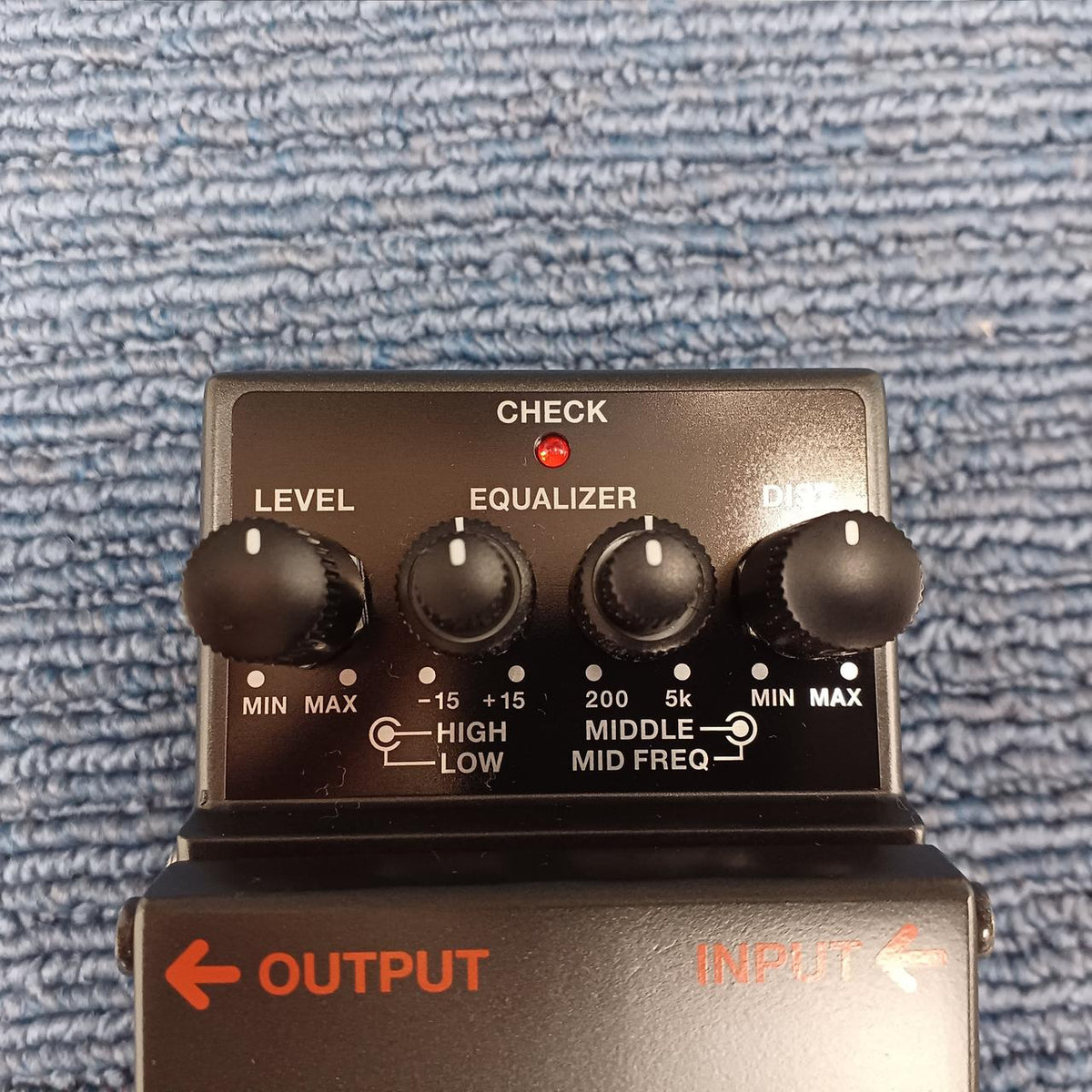 BOSS Effects pedal MT-2