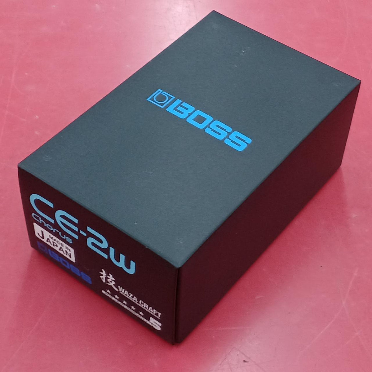 BOSE Chorus CE-2W