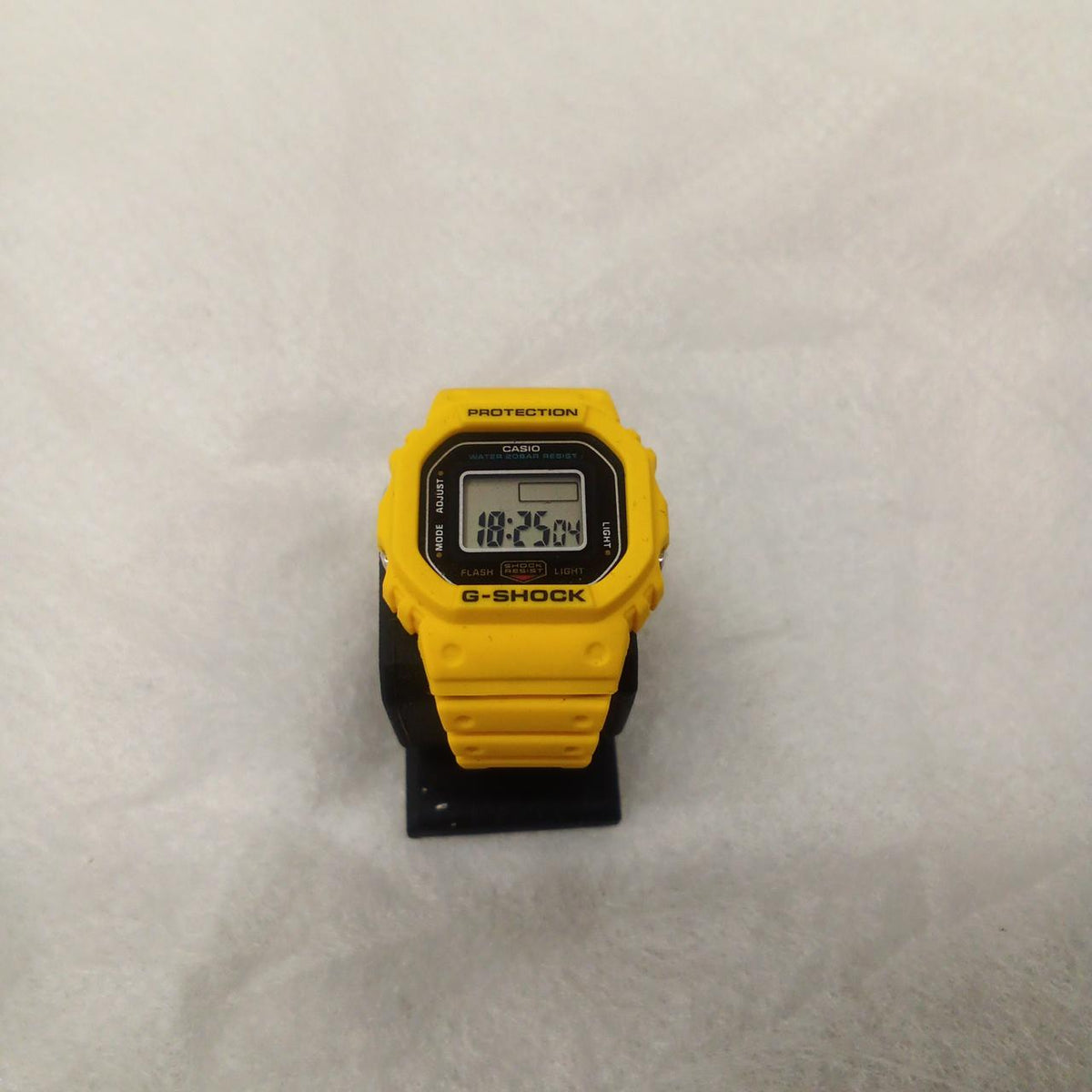 CASIO Quartz G-SHOCK NANO DWN-5600-9JR