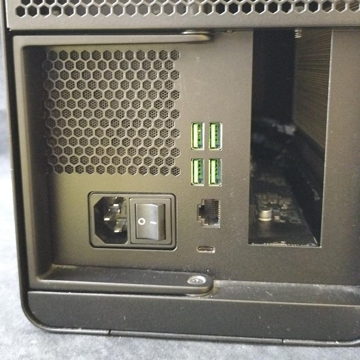 RAZER External GPU Box Core X Chroma RC21-0143