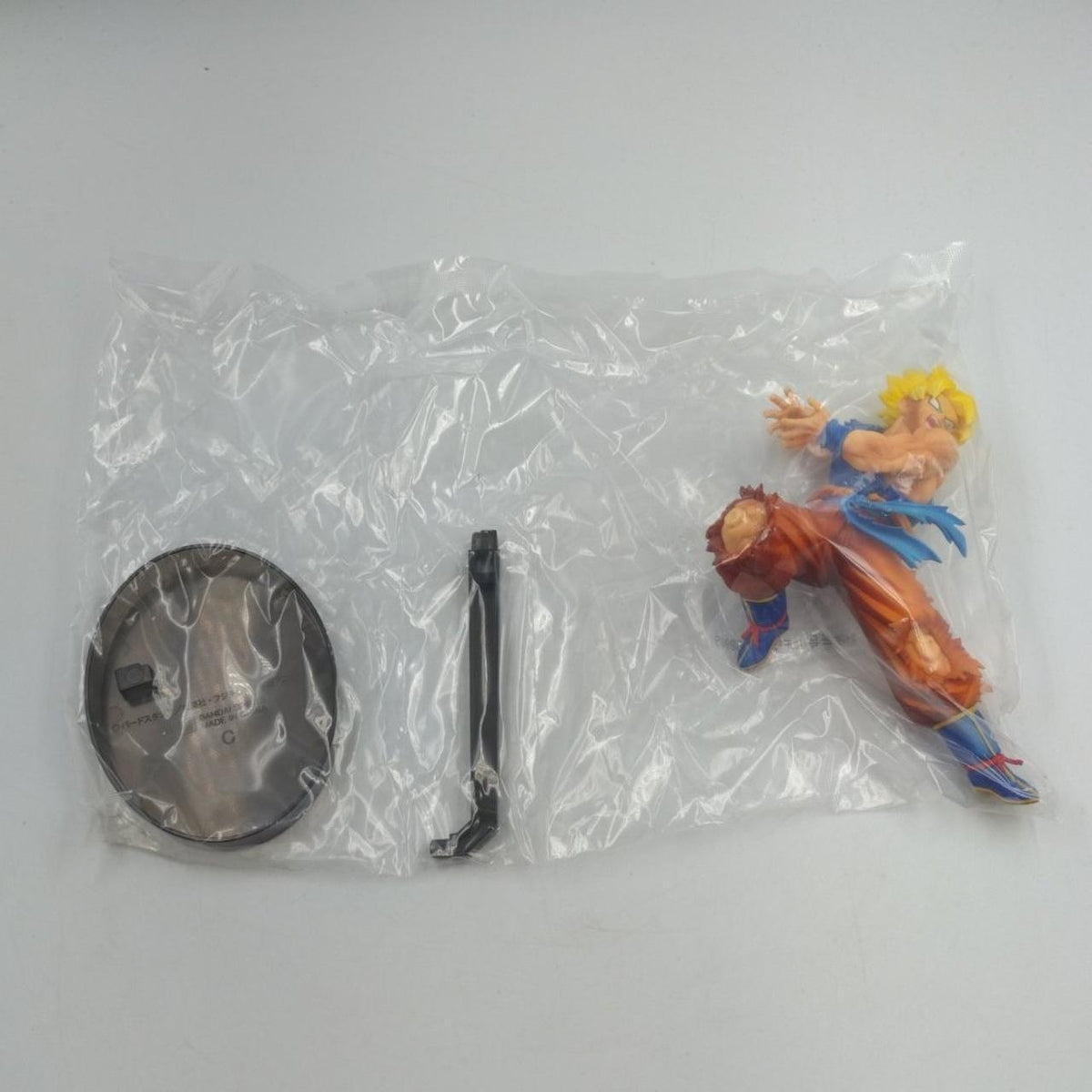 BANDAI Ichiban Kuji Prize C: Super Saiyan Son Goku
