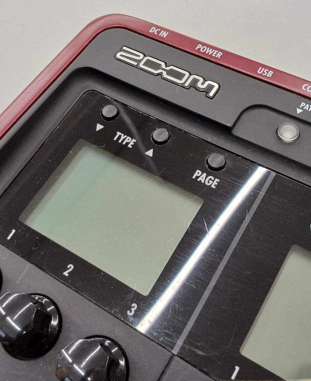 ZOOM Multi-Effects Pedal B3