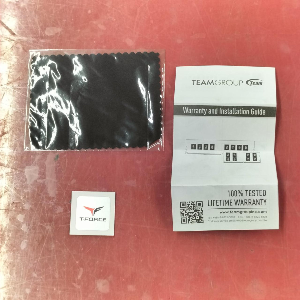 TEAM PC Memory TF10D432G3200HC16CDC01