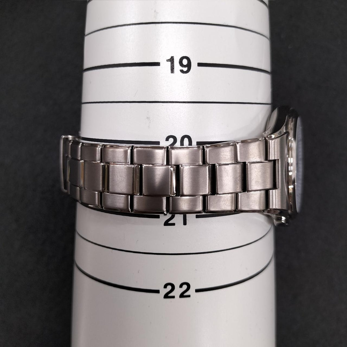 CITIZEN Solar Radio-Controlled Wristwatch DWU02