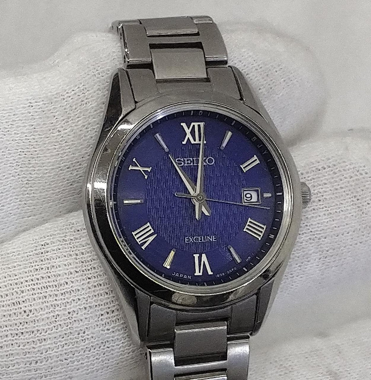 SEIKO Solar Radio-Controlled Wristwatch 1B32-0AC0
