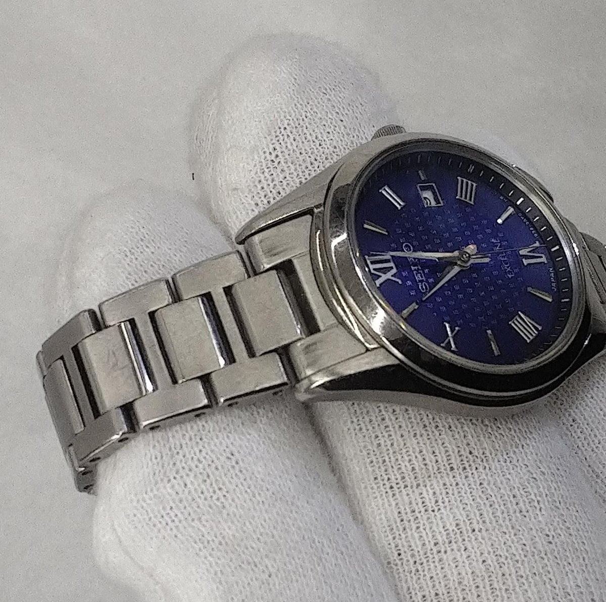 SEIKO Solar Radio-Controlled Wristwatch 1B32-0AC0