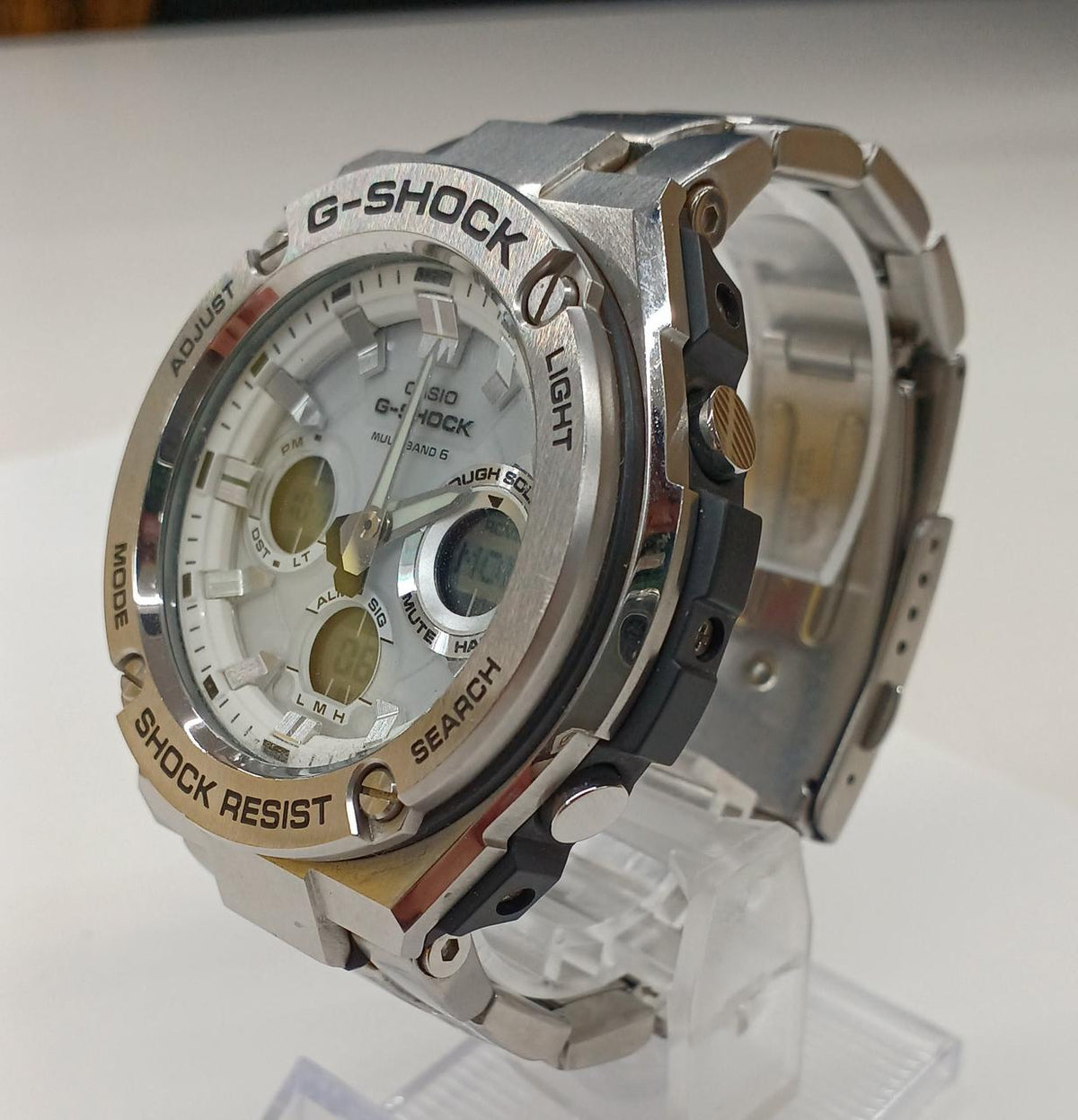 CASIO Radio-Controlled Solar G-SHOCK GST-W1100 - Banzai Thrifting | BanzaiHobby
