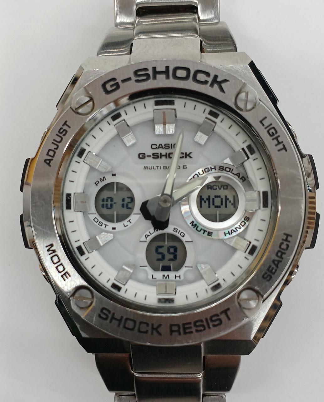 CASIO Radio-Controlled Solar G-SHOCK GST-W1100 - Banzai Thrifting | BanzaiHobby