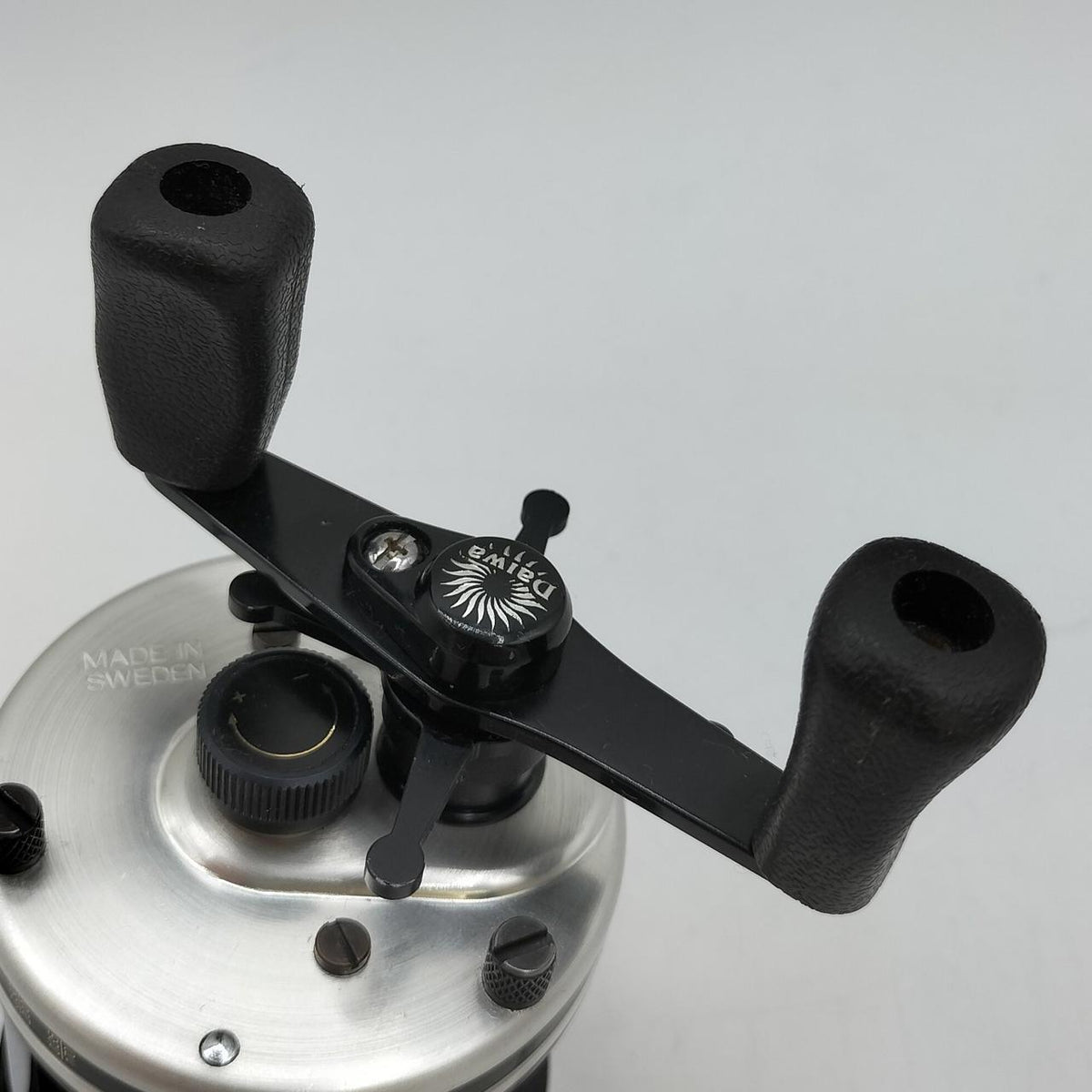 ABU GARCIA Baitcasting Reel 5500C - Banzai Thrifting | BanzaiHobby