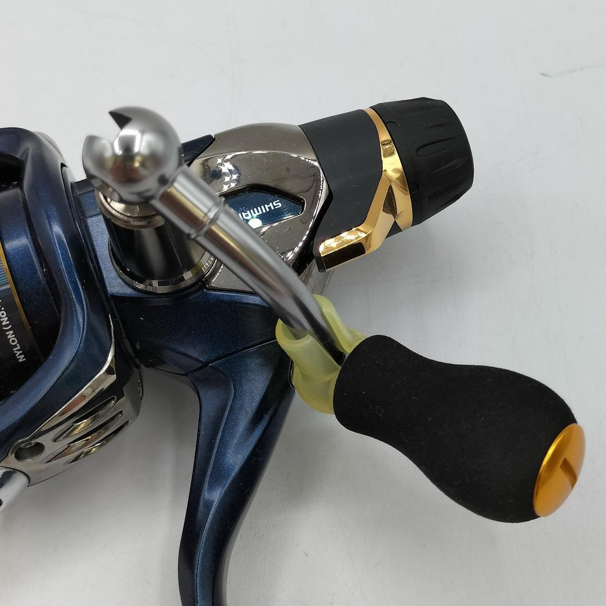 SHIMANO Spinning Reel AORISTA BB C3000HG - Banzai Thrifting | BanzaiHobby