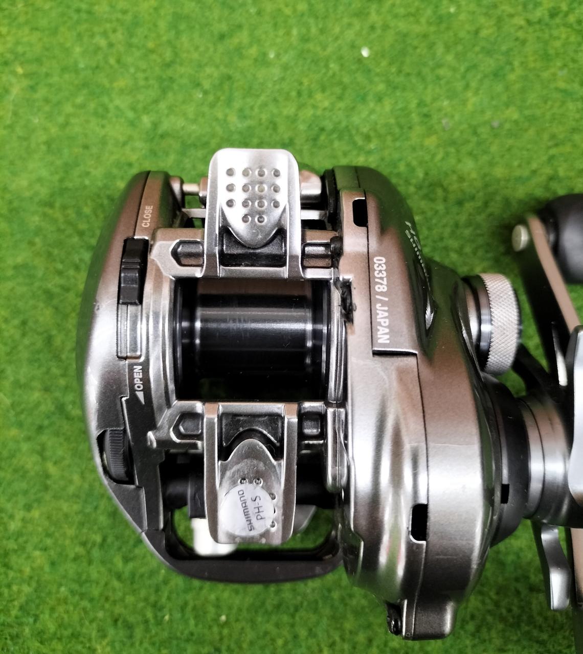 SHIMANO Baitcasting Reel METANIUM DC HG - Banzai Thrifting | BanzaiHobby