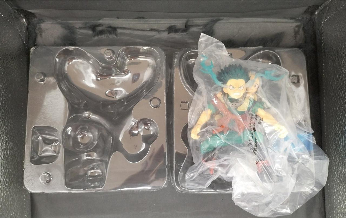BANDAI Ichiban Kuji My Hero Academia Prize A Izuku Midoriya & Kairi - Banzai Thrifting | BanzaiHobby