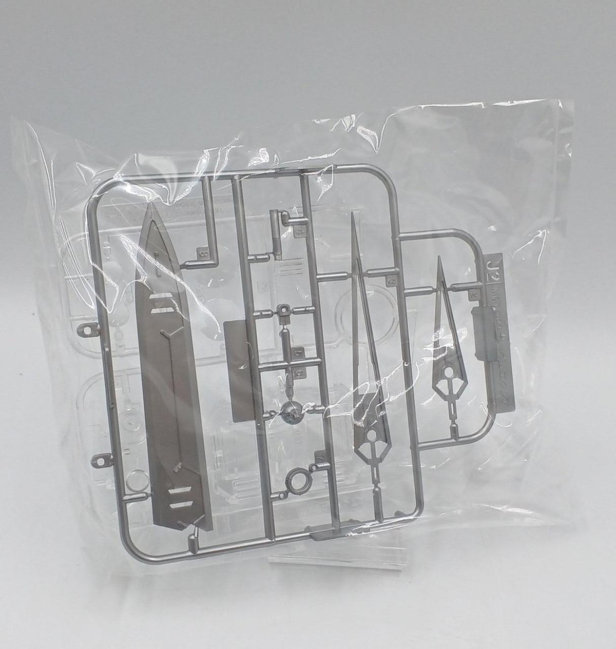 BANDAI Mobile Suit Gundam 00P MG Gundam Astrea + Proto GN Twin Broadblade - Banzai Thrifting | BanzaiHobby
