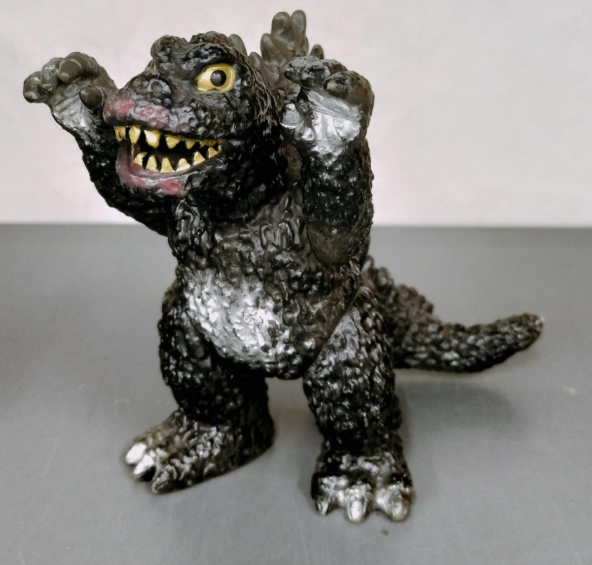 Poppy King Saurus Series Godzilla Soft Vinyl - Banzai Thrifting | BanzaiHobby