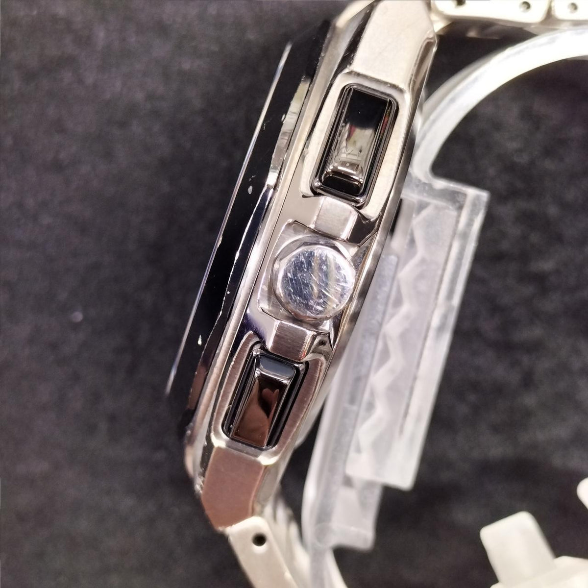 CITIZEN ECODRIVE Radio-Controlled Wristwatch U600-T011497 - Banzai Thrifting | BanzaiHobby