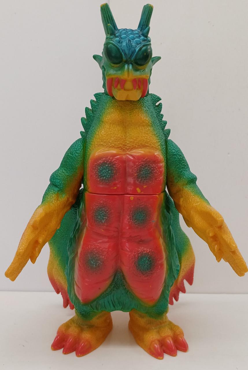 Tsuburaya Communications Kaiju Land Soft Vinyl Series: Moth Super Beast Dragory - Banzai Thrifting | BanzaiHobby