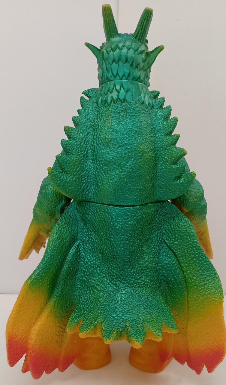 Tsuburaya Communications Kaiju Land Soft Vinyl Series: Moth Super Beast Dragory - Banzai Thrifting | BanzaiHobby