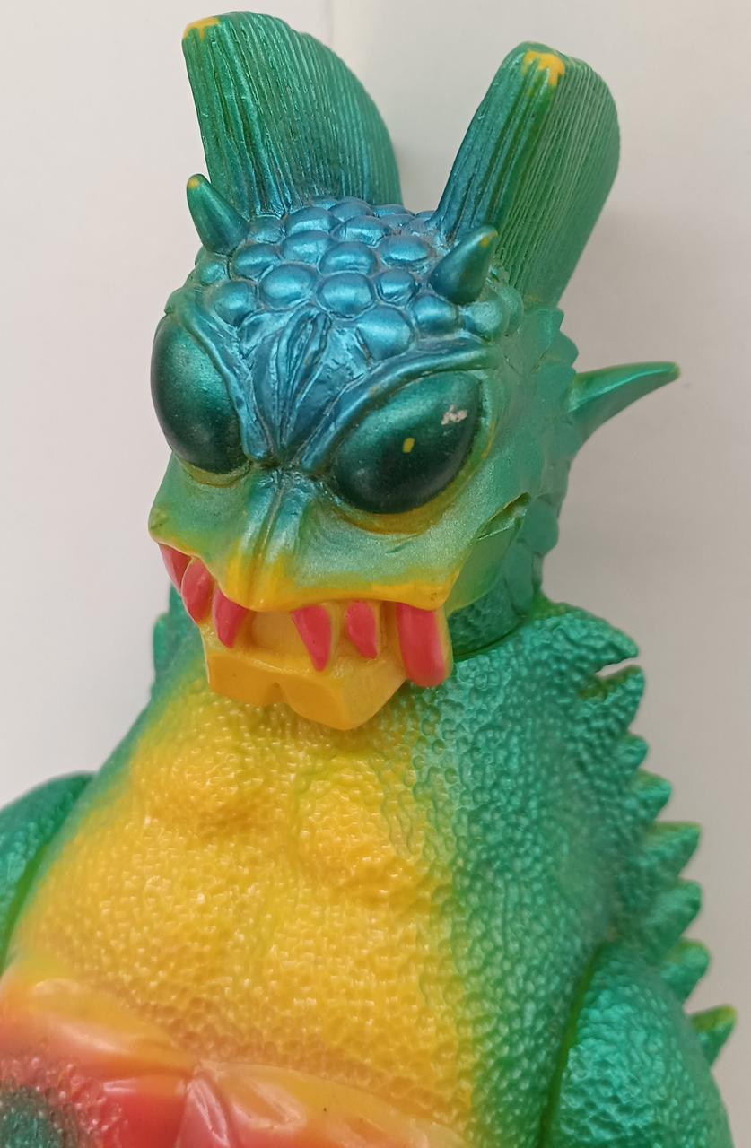 Tsuburaya Communications Kaiju Land Soft Vinyl Series: Moth Super Beast Dragory - Banzai Thrifting | BanzaiHobby