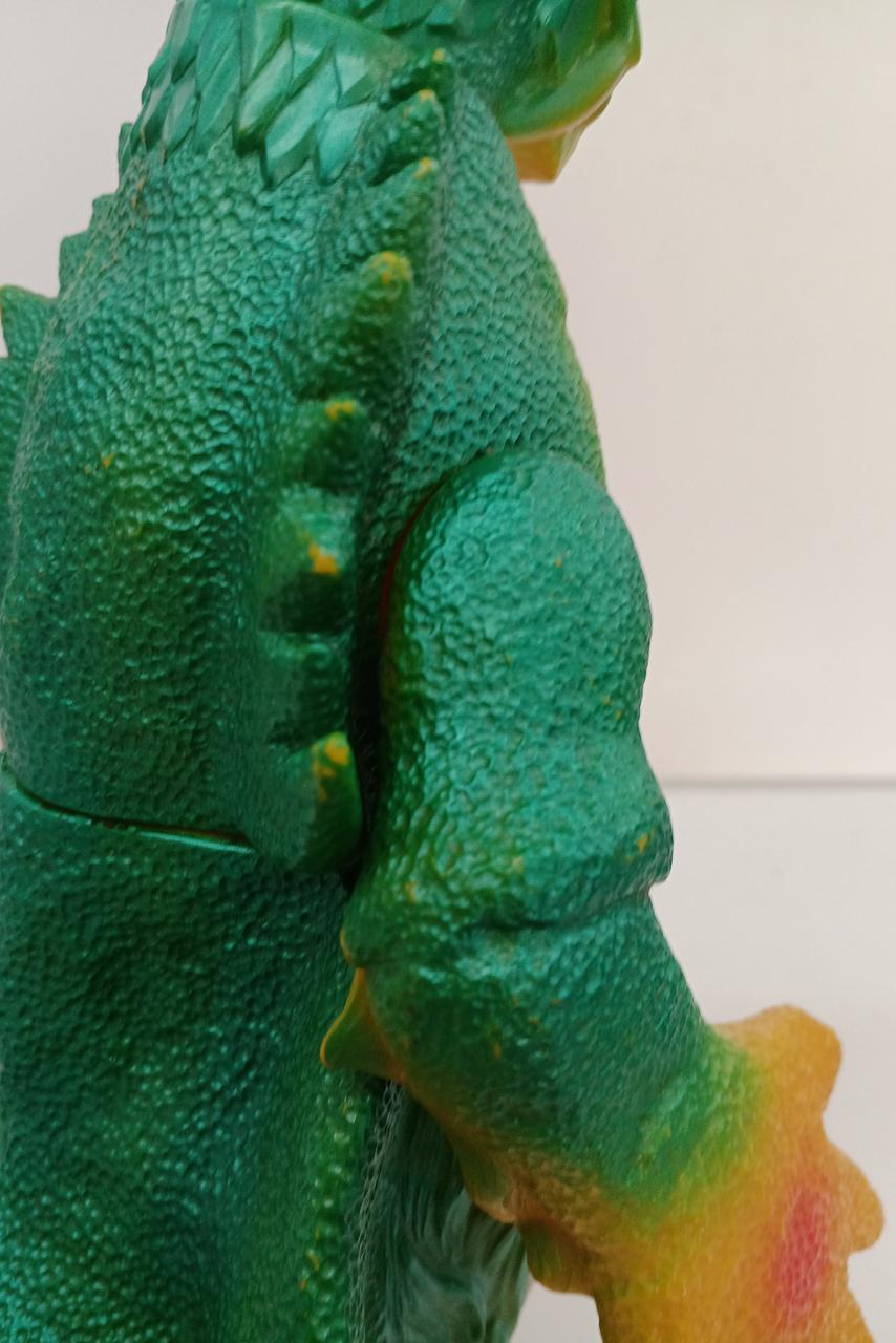 Tsuburaya Communications Kaiju Land Soft Vinyl Series: Moth Super Beast Dragory - Banzai Thrifting | BanzaiHobby
